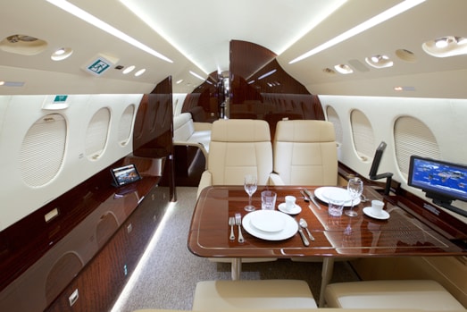 Gidhair Falcon 8X interior new 1